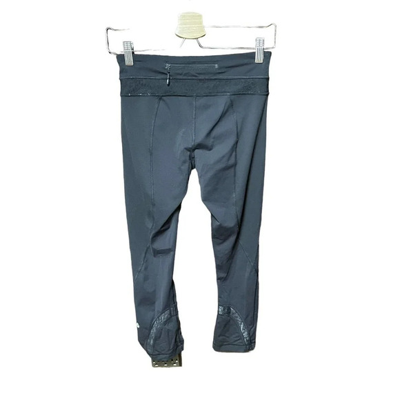 Lululemon Run: Inspire Crop II *Reflect Black Lace Size 4 - Picture 5 of 10